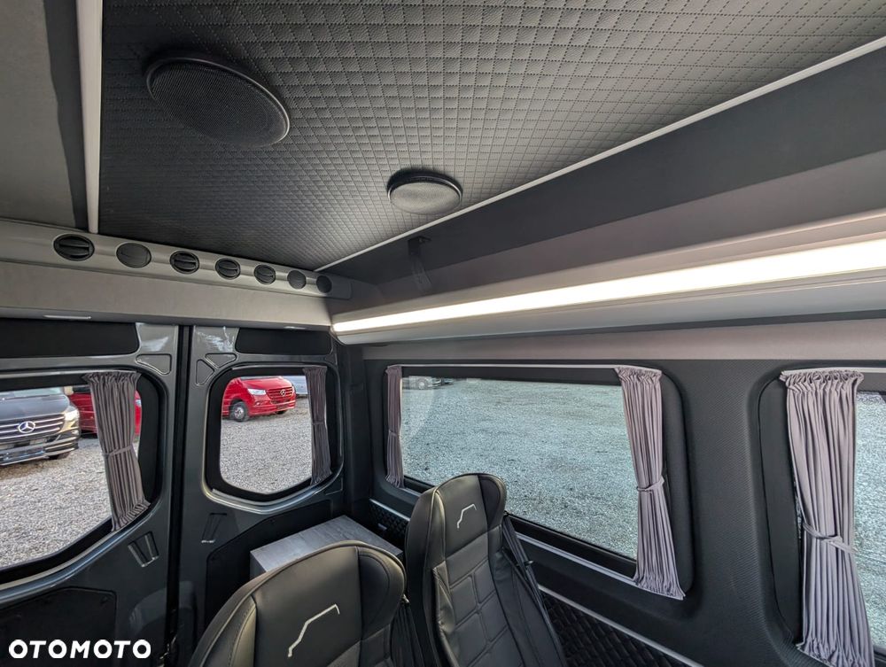 Mercedes-Benz Spritner 319 - 26