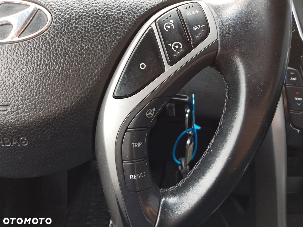 Hyundai i30 1.6 CRDi BlueDrive Comfort - 19