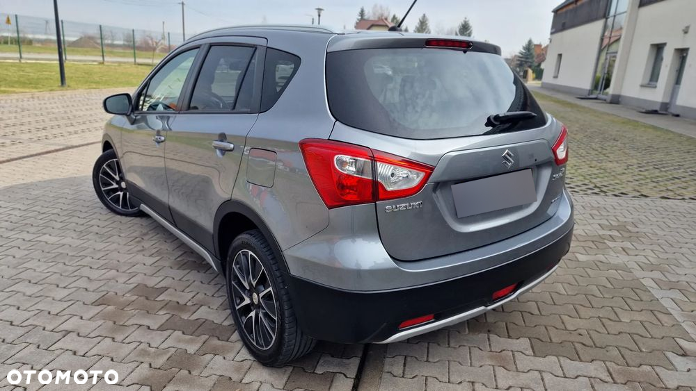 Suzuki SX4 S-Cross 1.6 DDiS 4x4 Comfort+ - 4