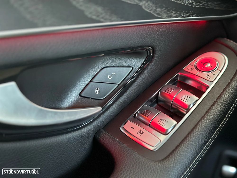 Mercedes-Benz GLC 200 d 4Matic 9G-TRONIC AMG Line - 48