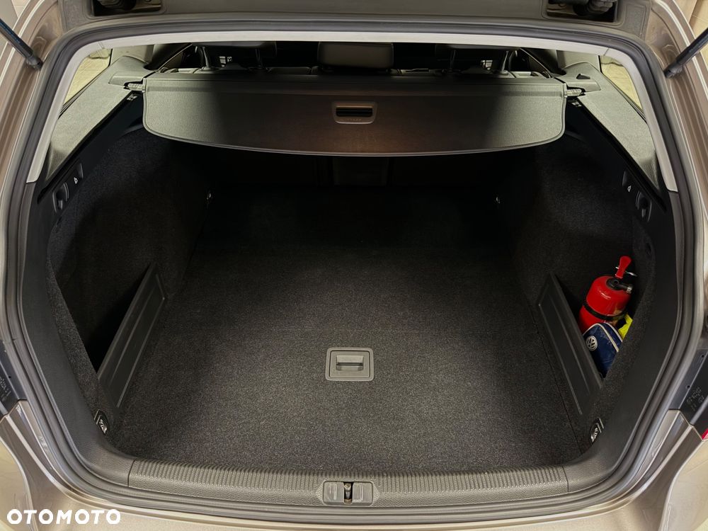 Volkswagen Passat 2.0 TDI 4Mot Highline - 22