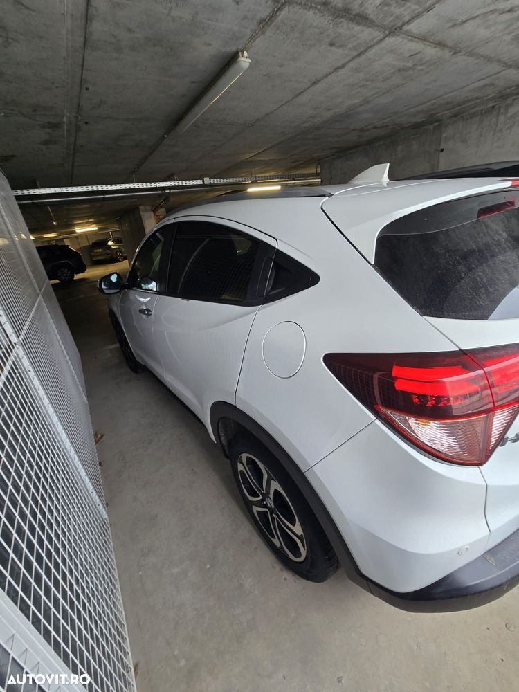 Honda HR-V 1.5 i-VTEC CVT Executive - 8