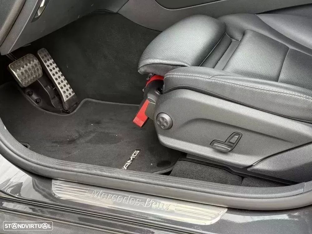 Mercedes-Benz GLC 300 de Coupé 4Matic - 21