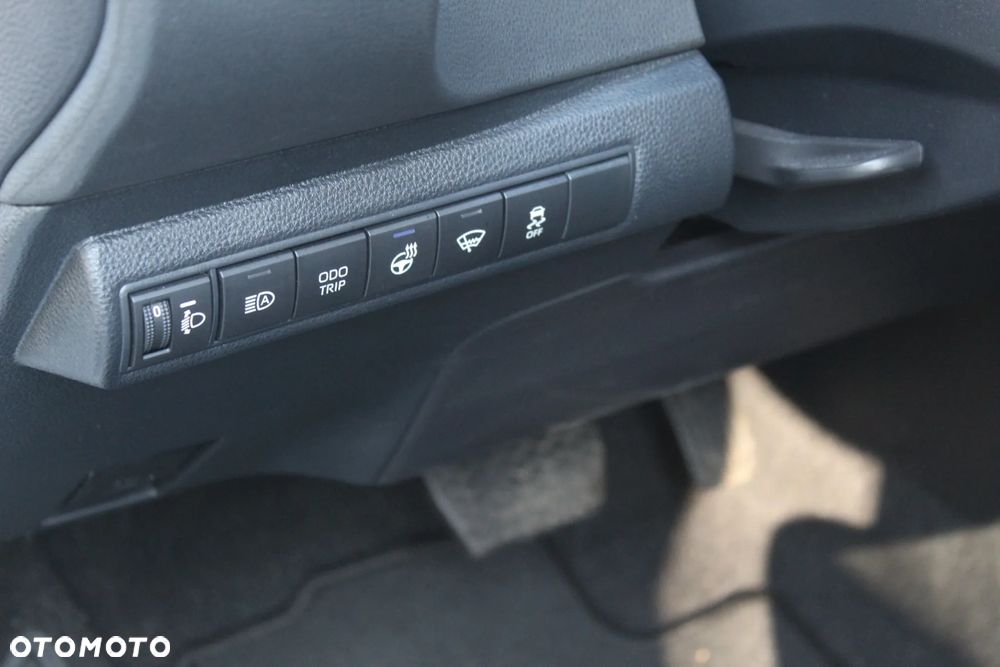 Toyota Corolla 1.8 Black&White - 11