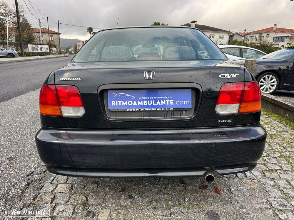 Honda Civic 1.4i S - 4