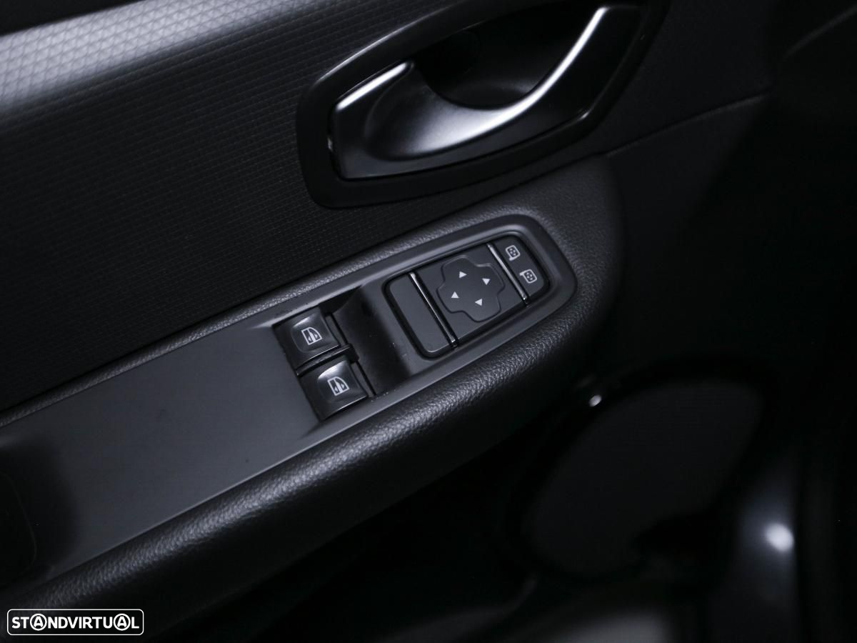 Renault Clio Sport Tourer 1.5 dCi Limited - 11