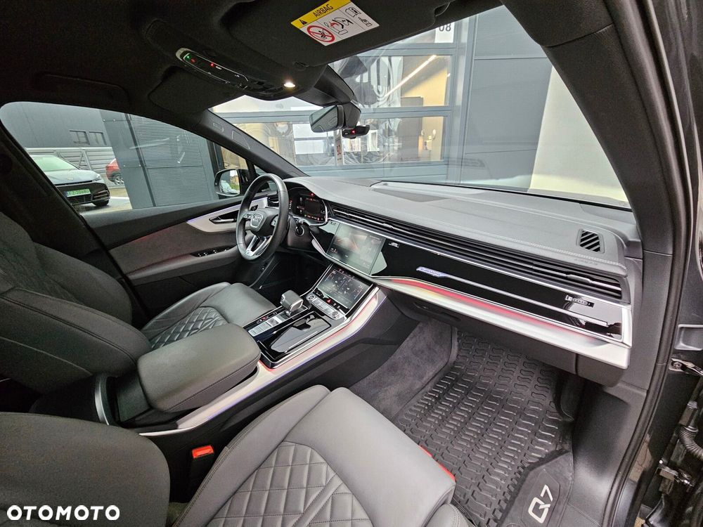 Audi Q7 - 32