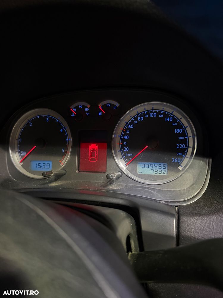 Volkswagen Golf - 11