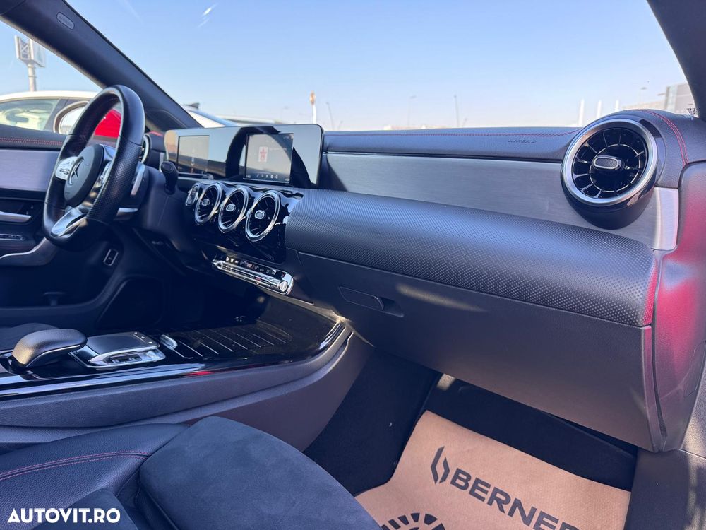 Mercedes-Benz CLA 220 7G-DCT AMG Line - 14