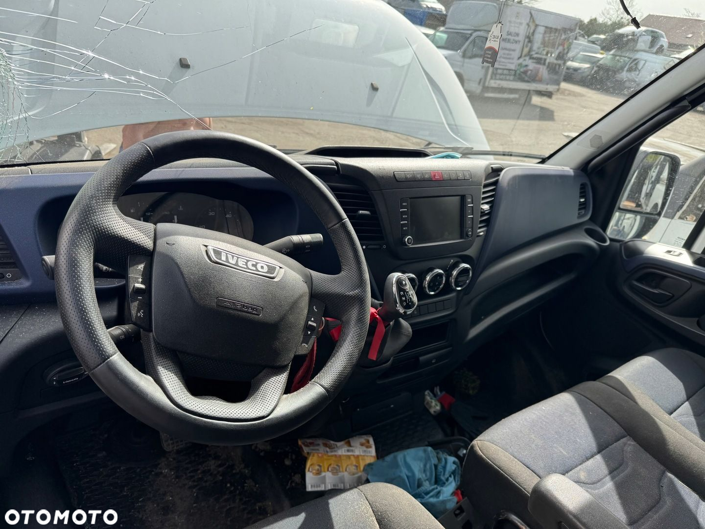Iveco Daily 35S15 2,3 HPI 16-20r deska konsola przekładka - 2