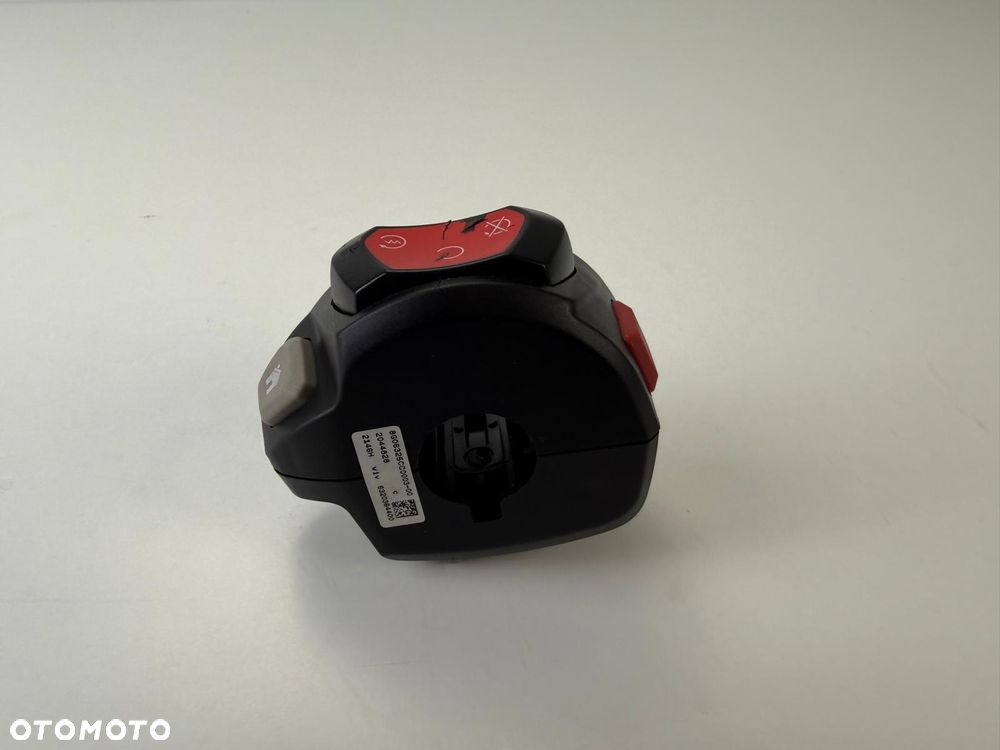 Prawy przełącznik Triumph Street Triple 765 RS 2023+ - 12