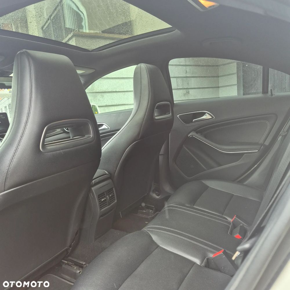 Mercedes-Benz CLA 250 7G-DCT - 6
