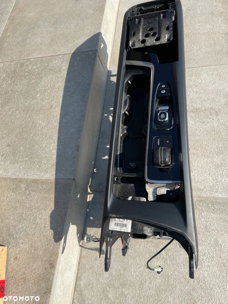 TUNEL ŚRODKOWY LEWAREK BIEGÓW PRZEŁĄCZNIK VOLVO XC 60 II 31417516 - 1