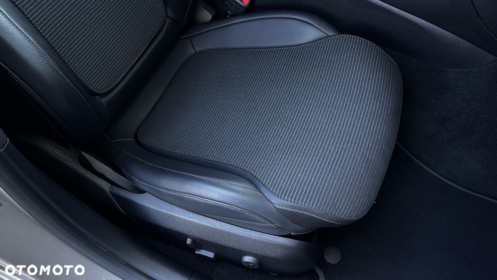 Mercedes-Benz Klasa C - 27