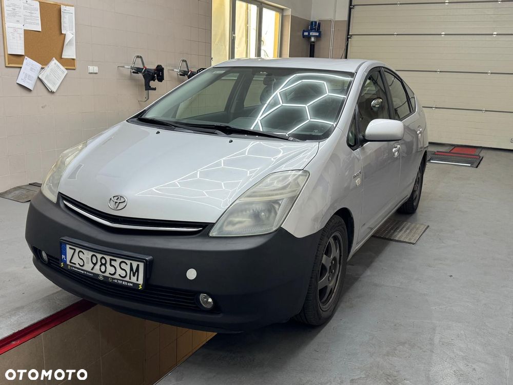 Toyota Prius 1.5 VVT-i Sol (nav) - 3