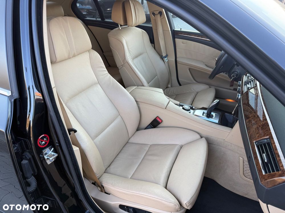 BMW Seria 5 530d xDrive Edition Exclusive - 26
