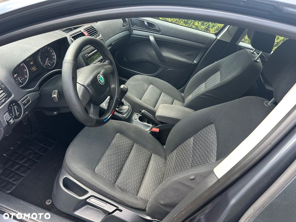 Skoda Octavia 1.6 Ambition - 13