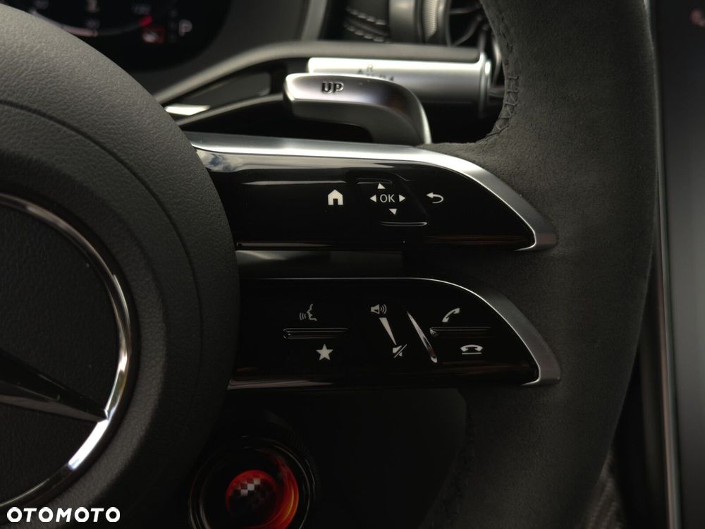 Mercedes-Benz AMG GT 63 4MATIC+ - 25