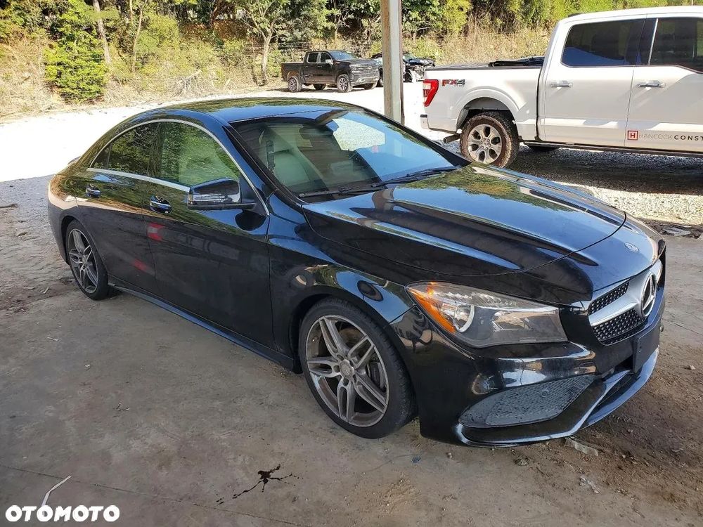 Mercedes-Benz CLA 250 4Matic 7G-DCT AMG Line - 2