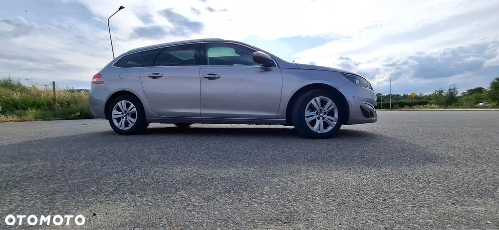 Peugeot 308 BlueHDi 150 Automatik Stop & Start Allure - 8