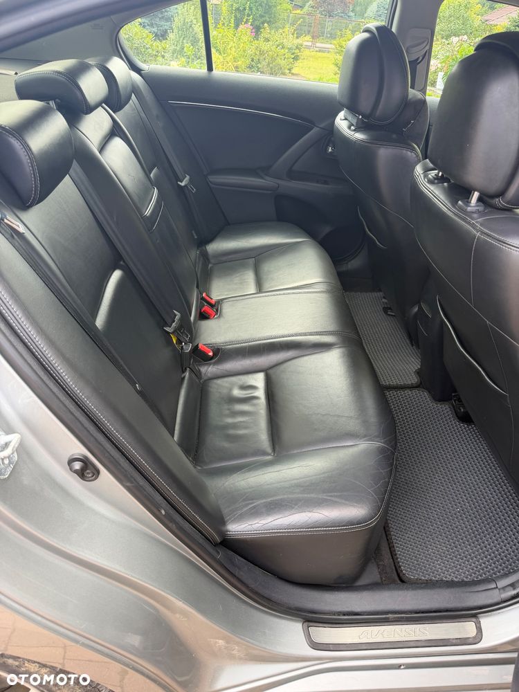 Toyota Avensis 1.8 Premium - 5