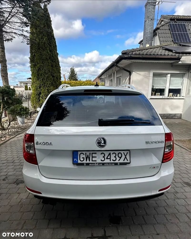 Skoda Superb 2.0 TDI 4x4 Elegance DSG - 6