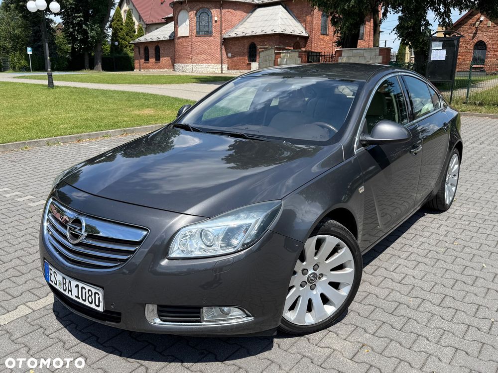 Opel Insignia 1.8 Cosmo - 1