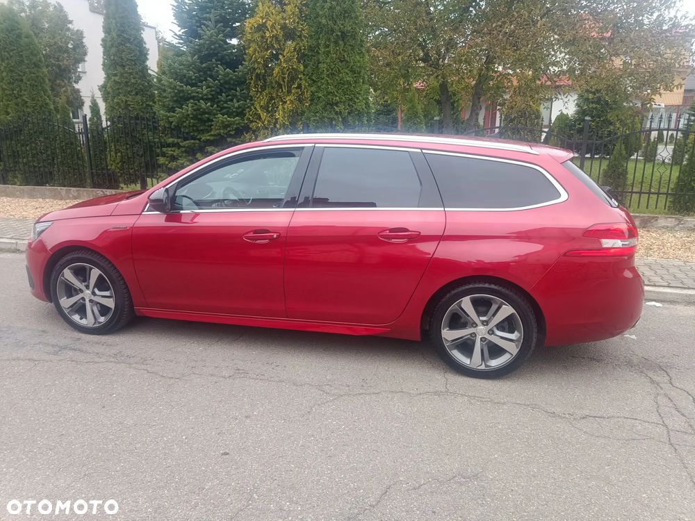Peugeot 308 1.2 PureTech GT Pack S&S EAT8 - 6