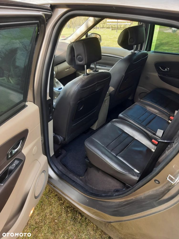 Renault Scenic - 10