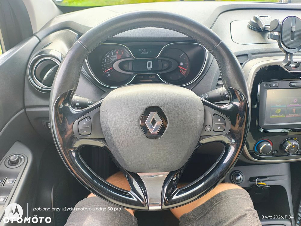 Renault Captur - 16