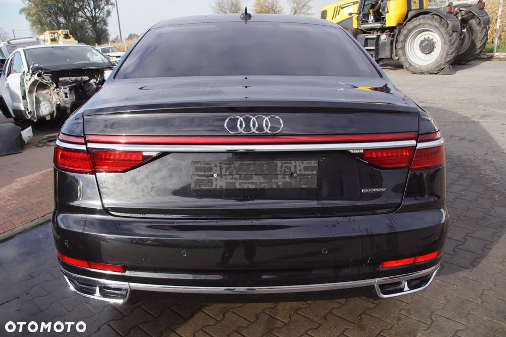Auto na części 692106889 Audi A8L A8 long 3.0 TDI DMGK hybryda skrzynia udp lakier LY9T drzwi klapa lampa szyba ćwiartka dyfer belka zderzak fotele deska konsola airbag wyświetlacz przełącznik sterownik komputer - 12
