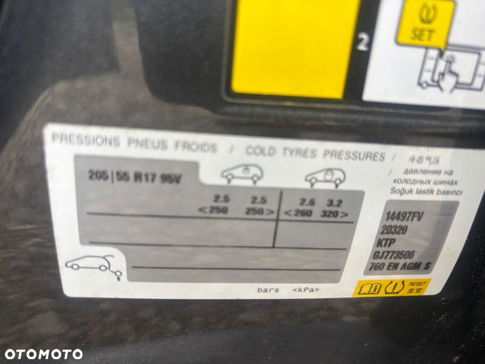 Citroën C4 Grand Picasso 1.6 THP Intensive S&S EAT6 - 20