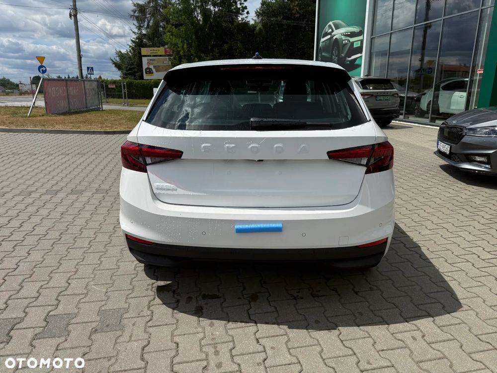 Skoda Fabia 1.0 TSI Drive DSG - 5