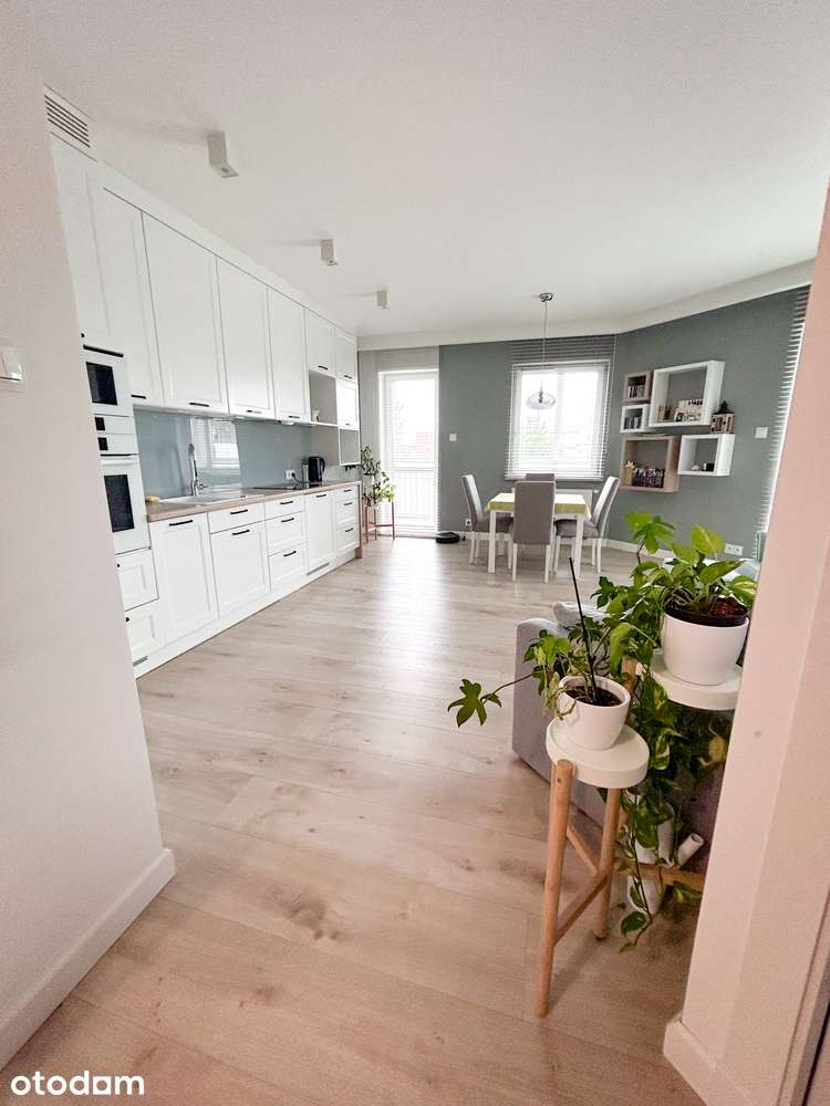 KOMFORTOWE, JASNE MIESZKANIE 49,32m2 z garażem i komórką lokatorską
