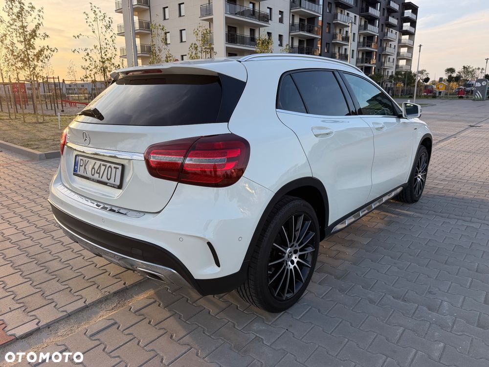 Mercedes-Benz Gla 2016 photo 4