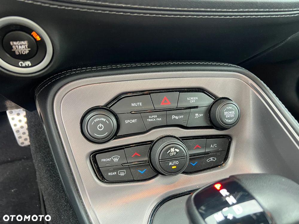 Dodge Challenger 5.7 R/T - 16