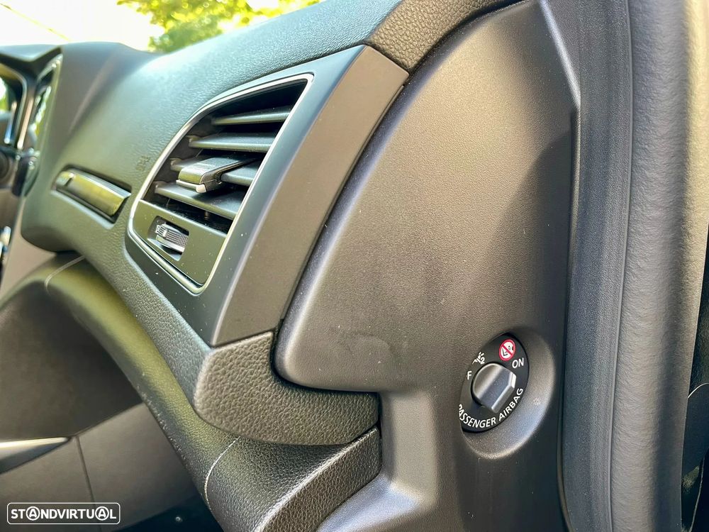 Renault Mégane 1.8 TCe R.S. EDC - 7