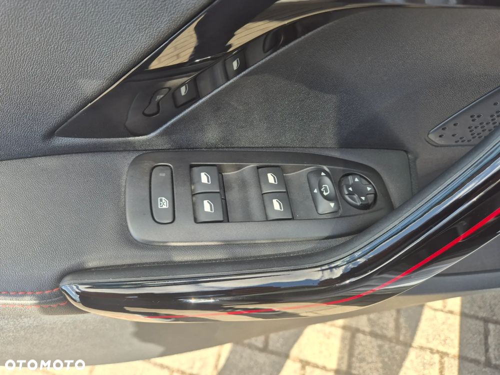 Peugeot 2008 PureTech 110 Stop&Start GT-Line Edition - 14