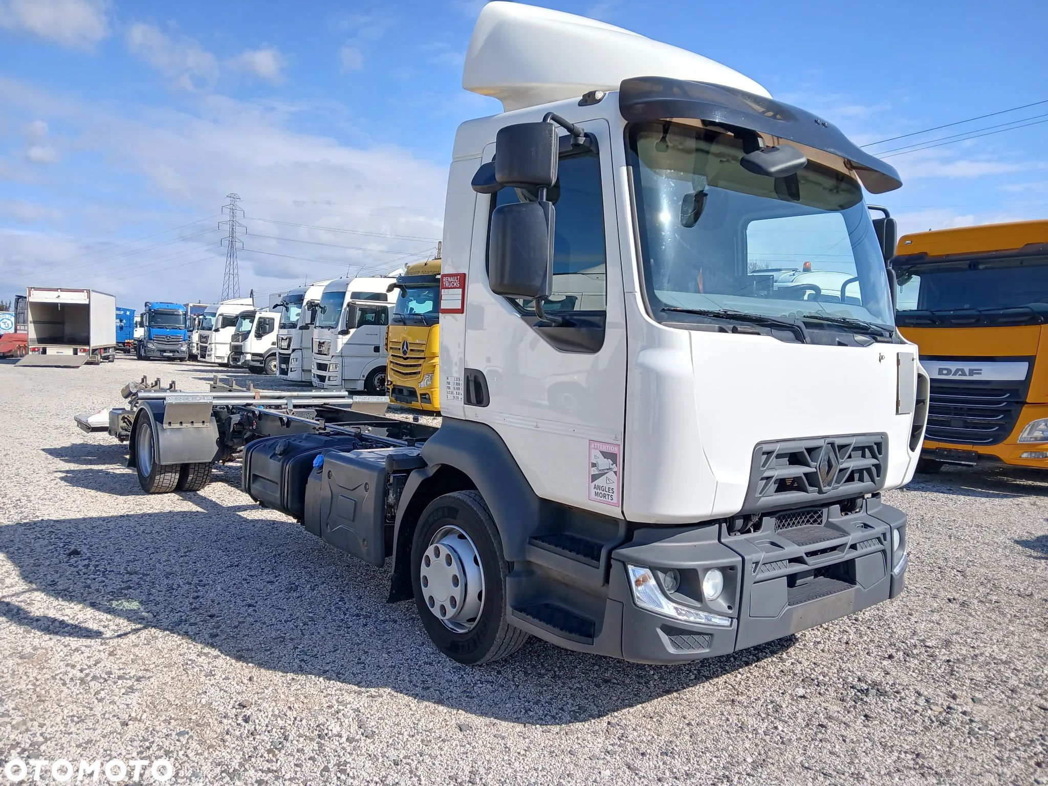 Renault Midlum 250, SAPROWADZONE - 1