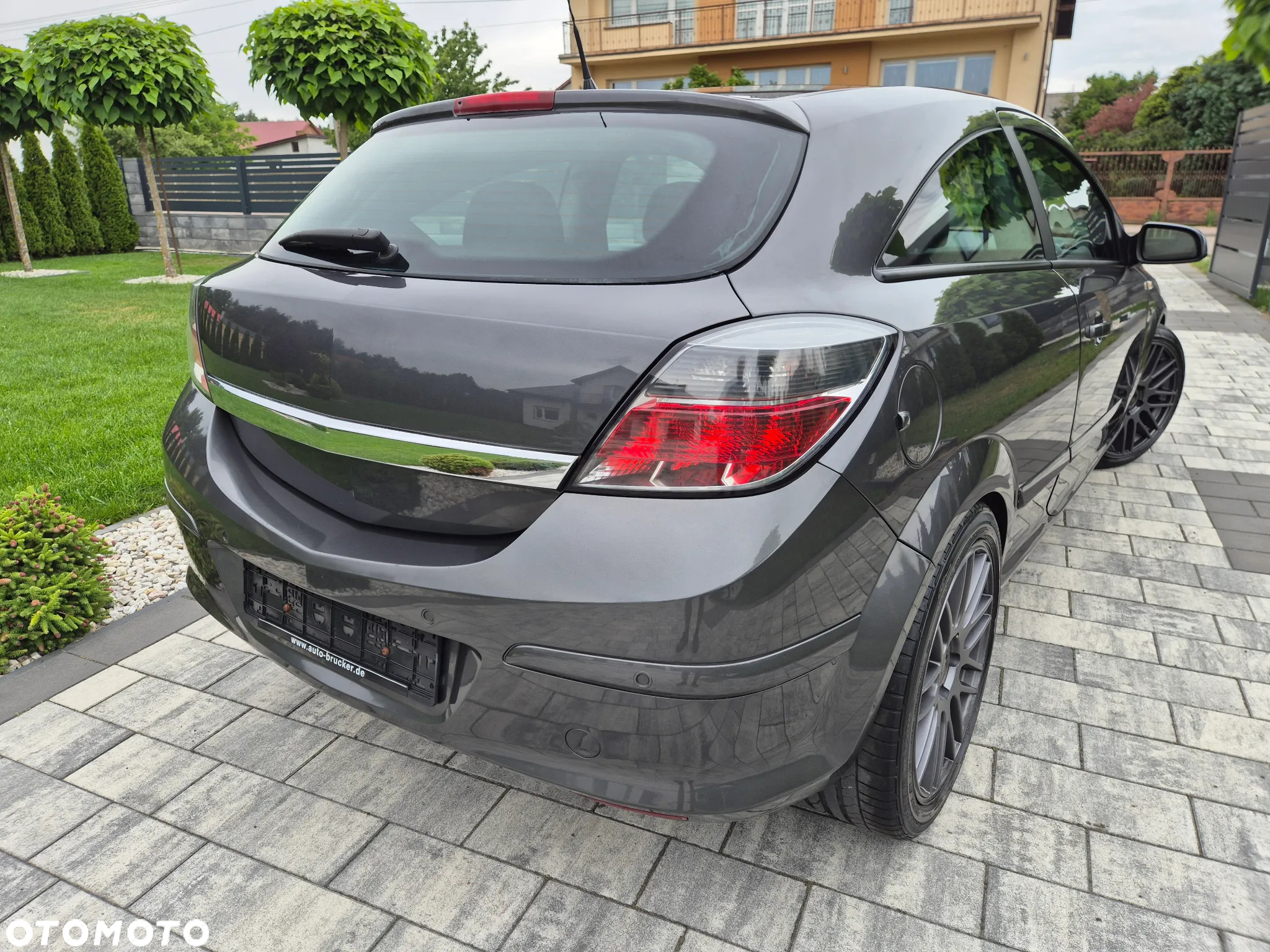 Opel Astra GTC 1.6 - 18
