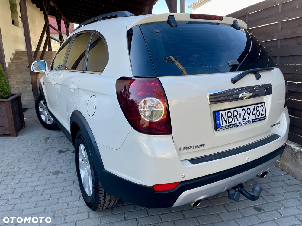 Chevrolet Captiva 2.4 2WD LT - 26