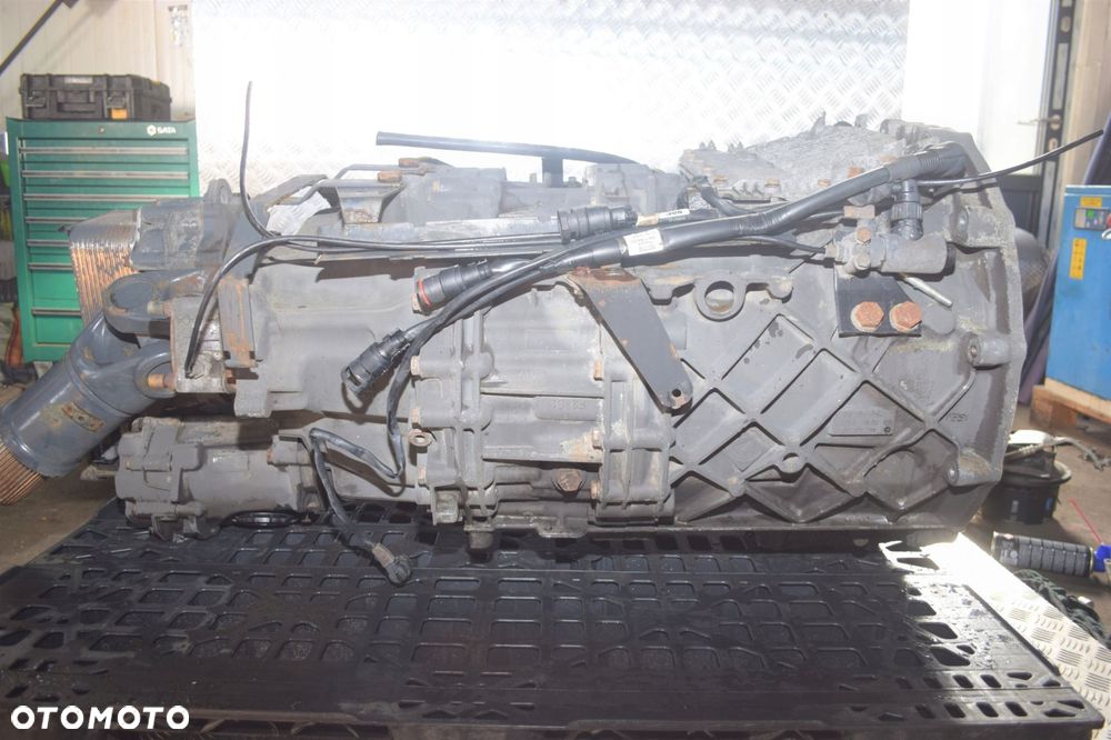 SKRZYNIA BIEGÓW Z INTARDEREM DAF XF 106 12AS2331TD - 2
