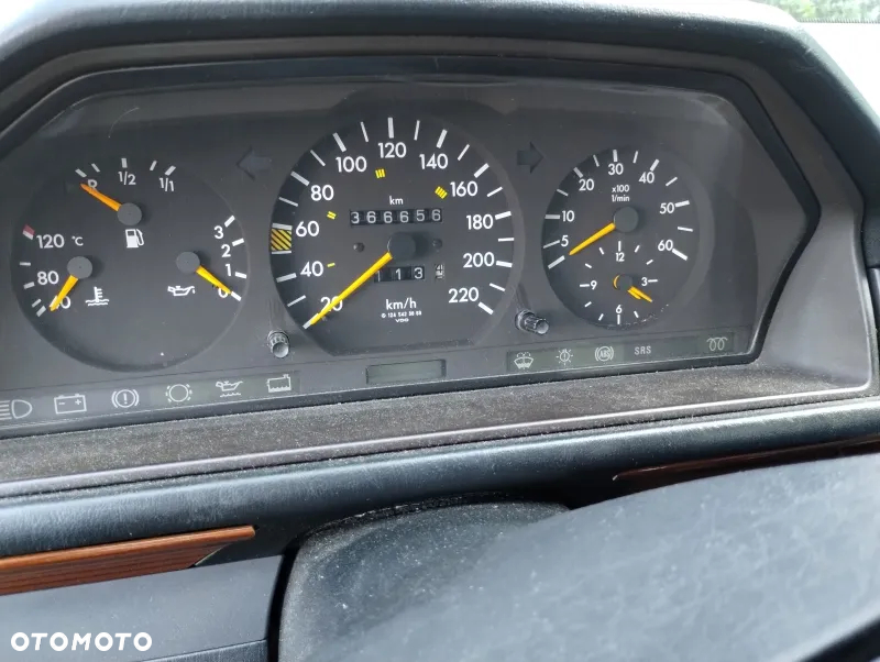 Mercedes-Benz Klasa E 250 T Diesel - 4