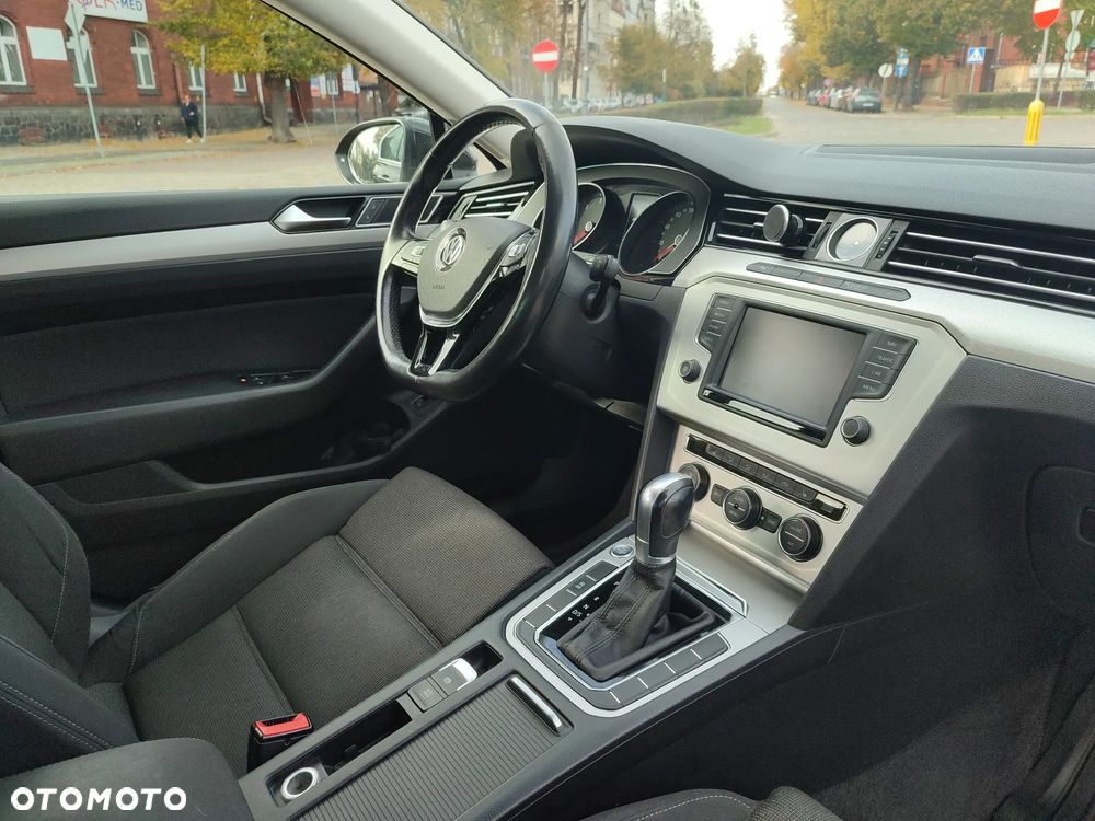Volkswagen Passat 2.0 TDI BMT Comfortline DSG - 13