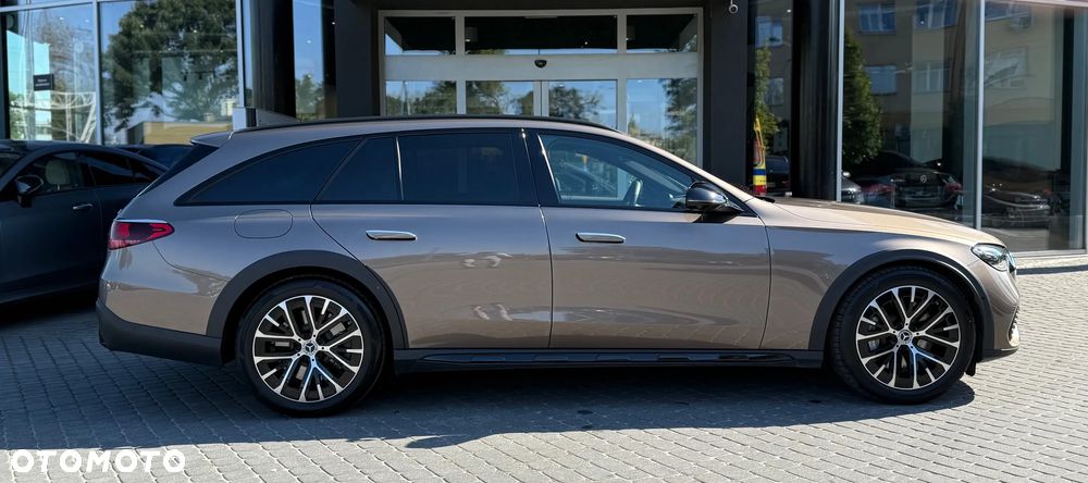 Mercedes-Benz Klasa E 300 de PHEV 4-Matic All-Terrain Avantgarde 9G-Tronic - 7
