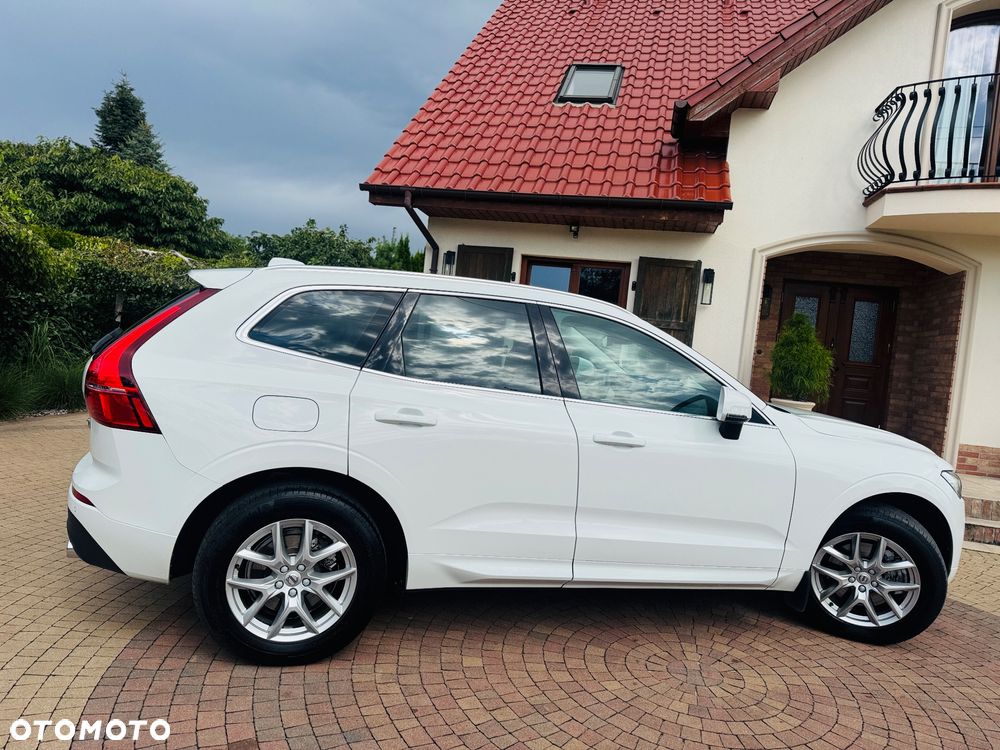 Volvo XC 60 D4 AWD Geartronic Momentum - 32