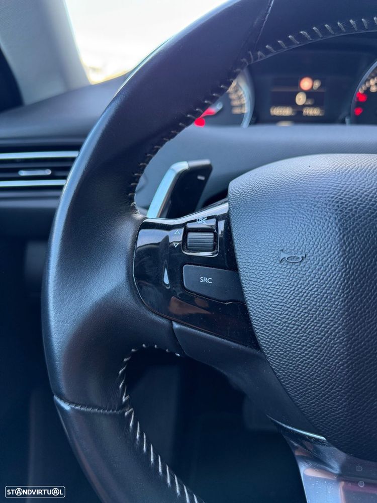 Peugeot 308 1.2 PureTech Allure EAT8 - 25