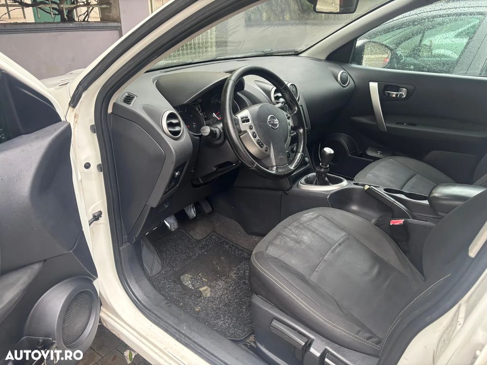 Nissan Qashqai 1.5 dCi DPF 360 - 6