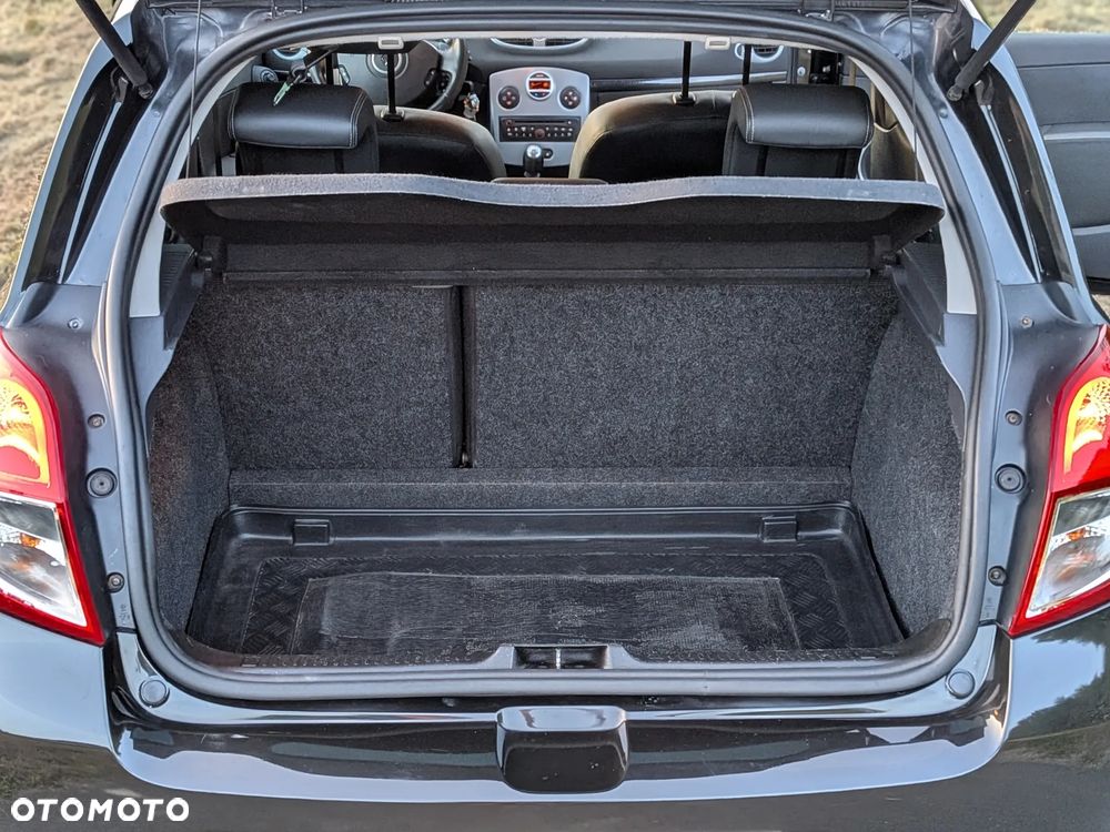 Renault Clio - 18