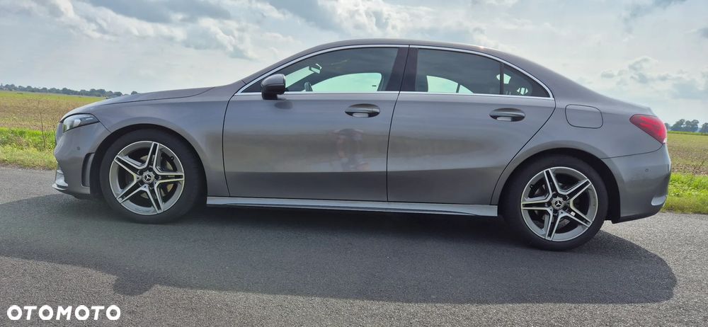 Mercedes-Benz Klasa A 180 d AMG Line 8G-DCT - 4